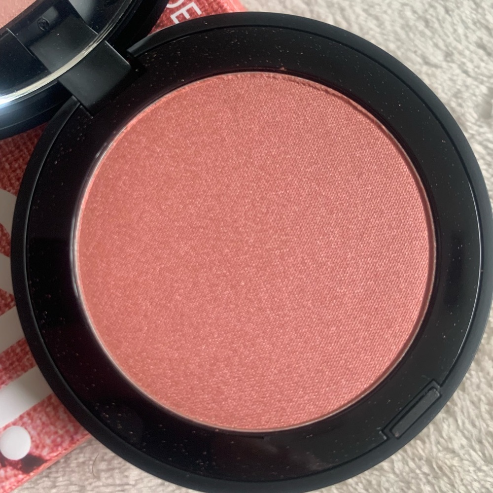 Melt Cosmetics Blush Light Powder Blush Nevermore BNIB - Picture 14 of 14